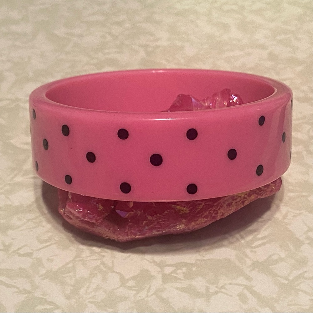 Vintage Pink & Black Polka Dot Plastic Bangle Bracelet #7056 - Picture 7 of 11